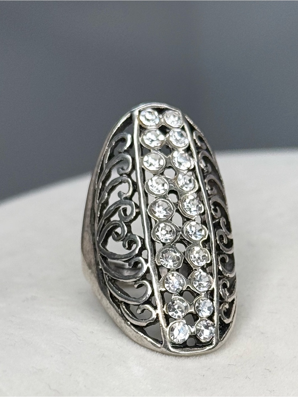 Silver Tone Filigree Rhinestone Statement Ring Size 9 Cocktail Vintage Style